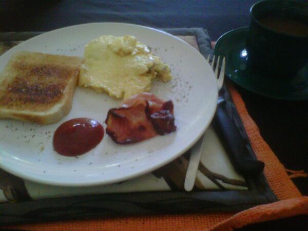Ashwald_'s tweet photo. #breakfast just what I need ☺ http://t.co/3FifY9pV4w