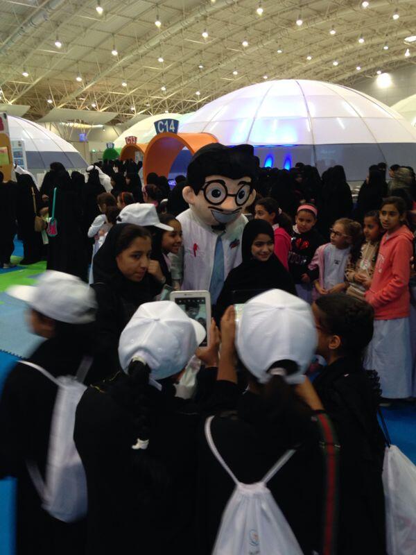 ketalmedia's tweet photo. جانب  من الحضور المميز للدكتور مبتكر وسيارته الإسعافية الفريدة 3-3 http://t.co/ltvFznF9bu