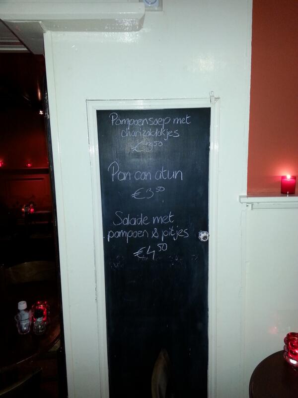 Er zijn vandaag weer wat tapas buiten de kaart. We zijn geopend vanaf 14.00. Tot straks!