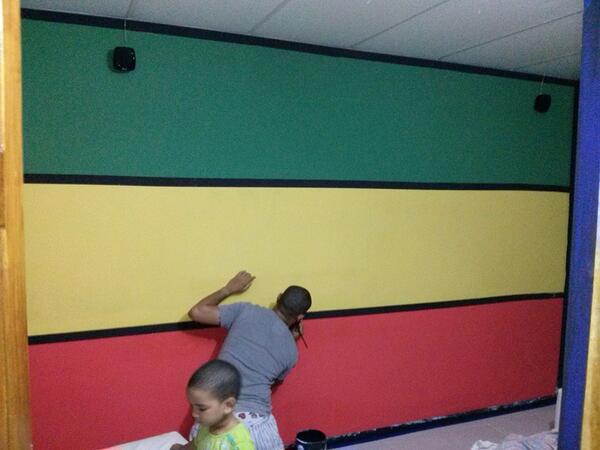 bombiex04's tweet photo. casi listo mi spot, falta pokitooooo jejejeje @Zulyvel507 http://t.co/B3eqgHSbl5