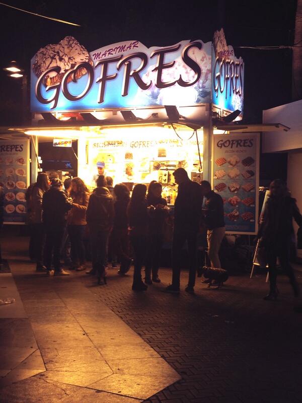 Julia__Castillo's tweet photo. @luluu_sobaos @Moni8BD @maritoruisco jajajaja aquí tenéis!! #rquericopofavó http://t.co/SY4Tqa8SGo