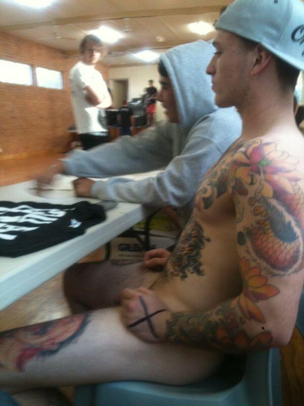 Cimon_jute's tweet photo. At school on lunch hour  he wanted to sell his clothes for a good cause. 
I took the tatoo between his leg. http://t.co/wafFT9wZnQ
