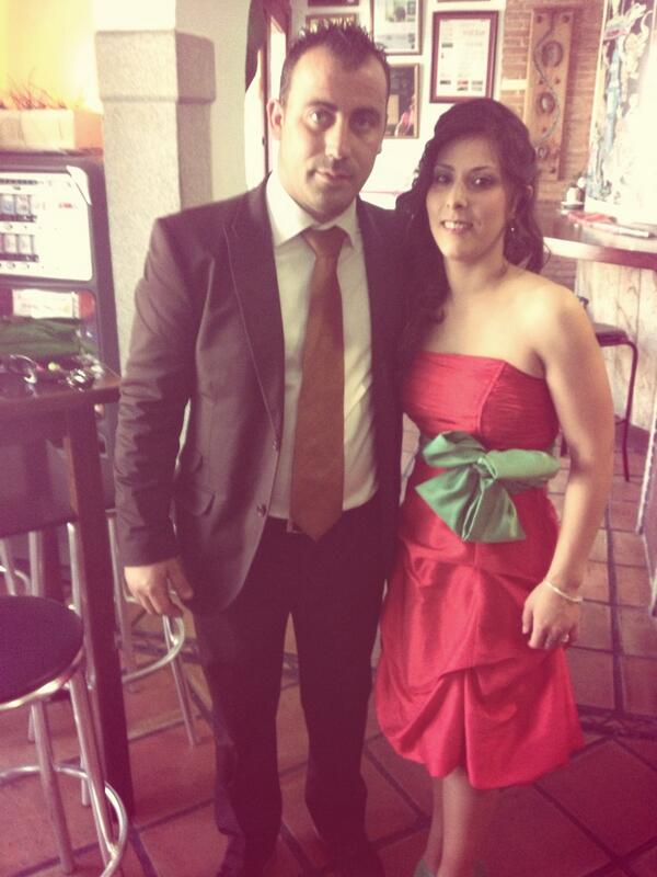 JRAC1984's tweet photo. Hoy hace 3 años q conocí a la mujer q más feliz me a hecho  @mariacostaf87  solo decirte q te quiero mucho http://t.co/fdAIn8Q4nv