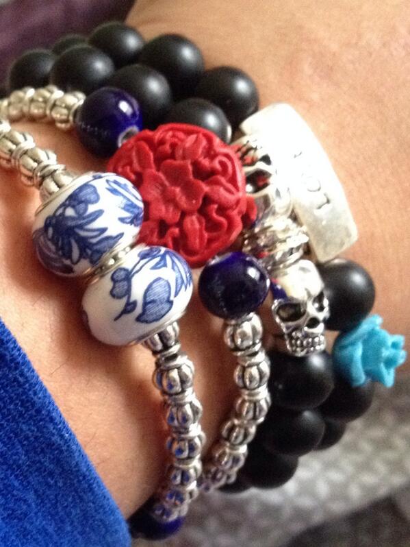 DesignerCMarie's tweet image. It's that time again! The holidays are approaching! Items going fast! Vist cmarie.bigcartel.com #elle #weekend