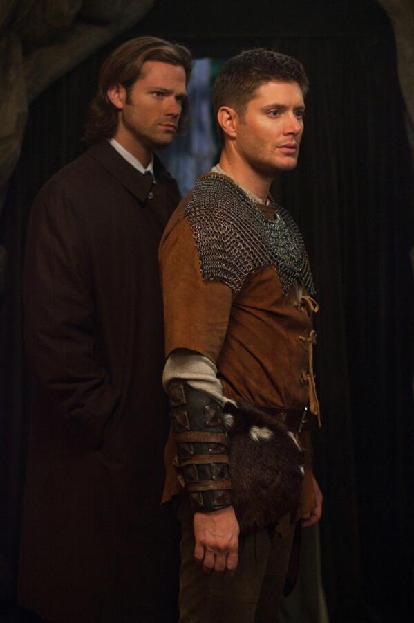 dean_winchester's tweet photo. To help with the withdrawals. Jensen Ackles #Supernatural #postvotingdepression Jared Padalecki @jarpad pic spam! http://t.co/UKIO5Kt2kt