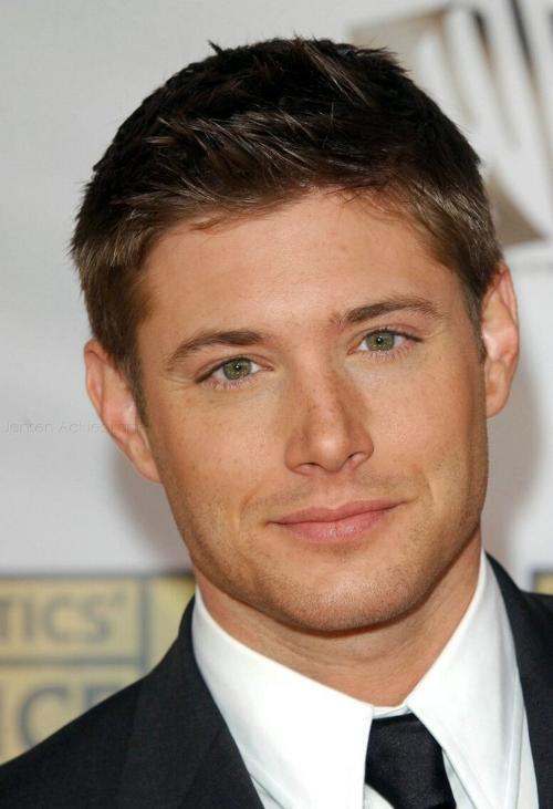 dean_winchester's tweet photo. And this last, cuz I gotta go do stuff. Bleh. #postvotingdepressioncure Jensen Ackles #Supernatural pic spam! http://t.co/DxOux3HhbD