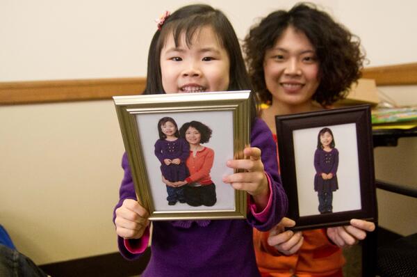 HelpPortraitIC's tweet image. Awwww...

We&apos;re up and running shooting portraits today at the Iowa Memorial Union. Come see us.