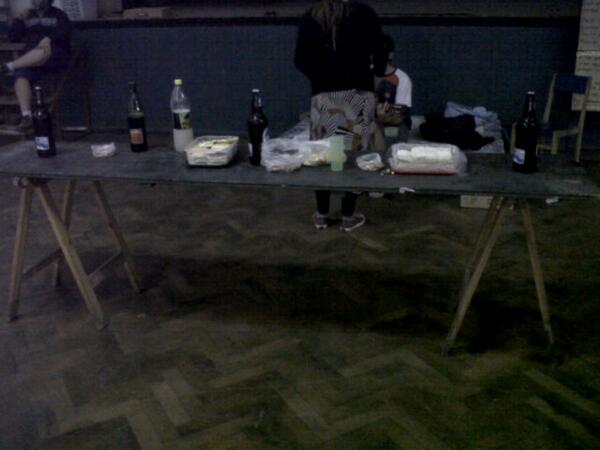 alanoshee's tweet photo. Esto es un buen ensayo ! http://t.co/PJgXADnEI0