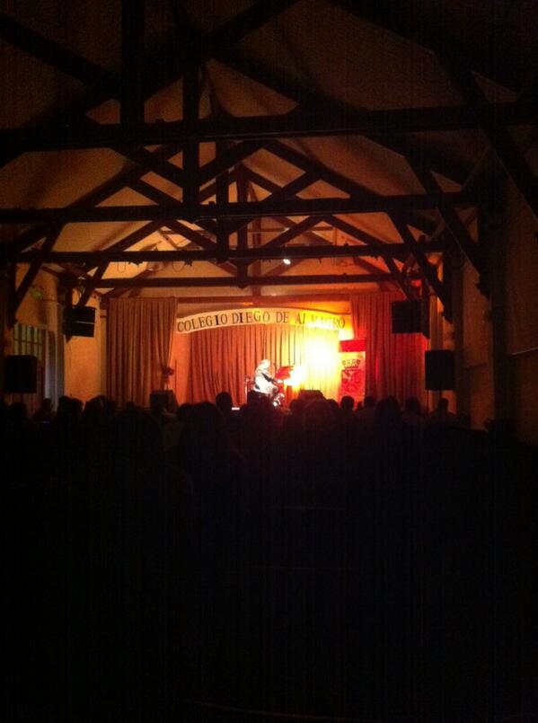 El virtuoso pianista Roberto Scherson se presenta en este momento en Salón de Colegio Diego de Almagro