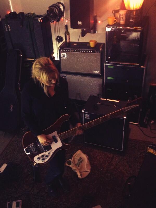 MUXIKA77's tweet photo. Rehearsal for departure. http://t.co/6z95p5nwaK