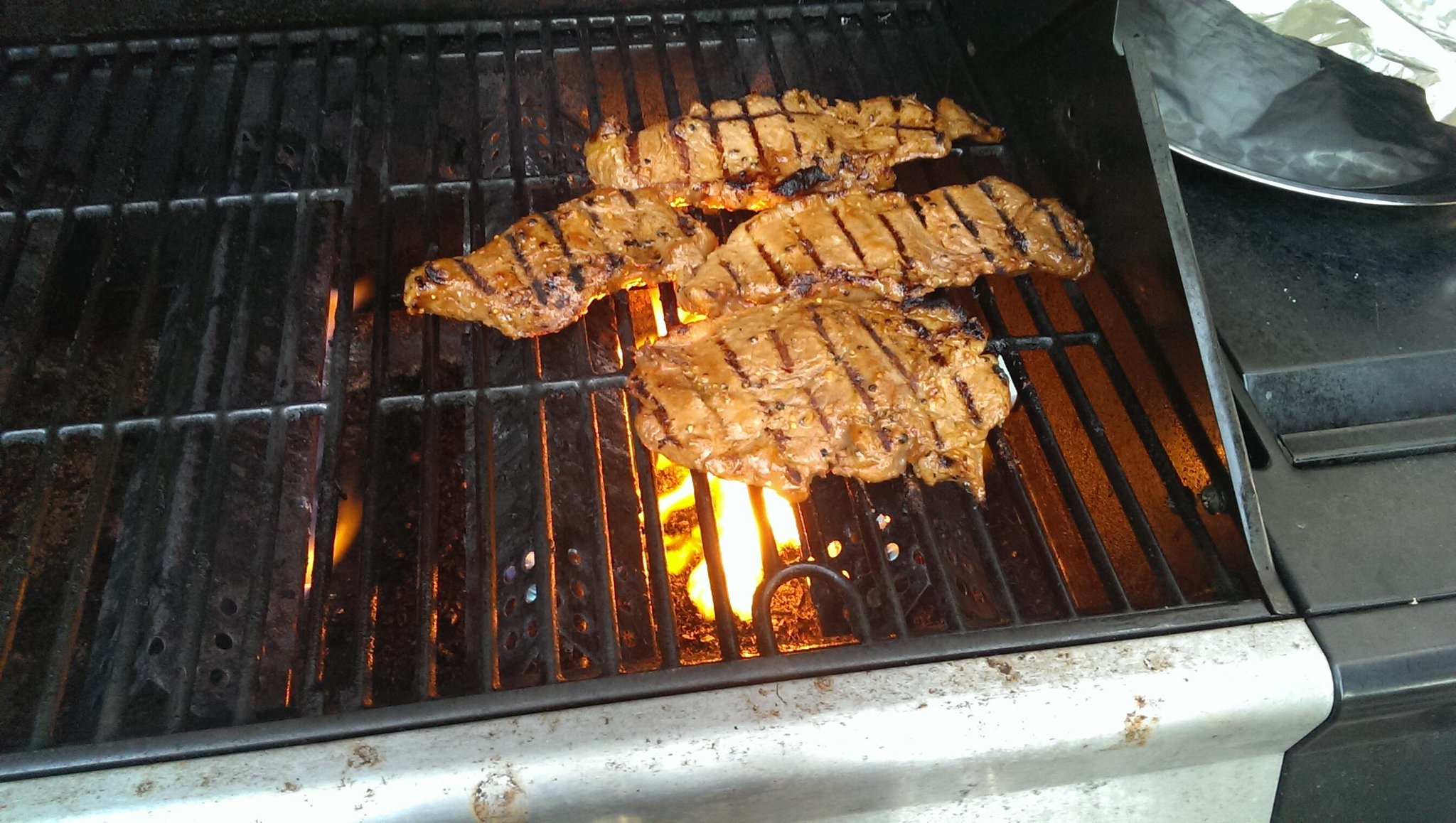 Ba6liX0CQAAyC9X.jpg:large