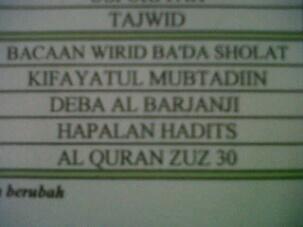 vinasilvia99's tweet photo. @rivot_isz @aisyahasanah @AndreaDhebie @de_dian26 @Pujinurhayati7 @wulan_lovato @puputdwikholfi2 (⌣̩̩_⌣̩̩) http://t.co/hjzK9bVRu6