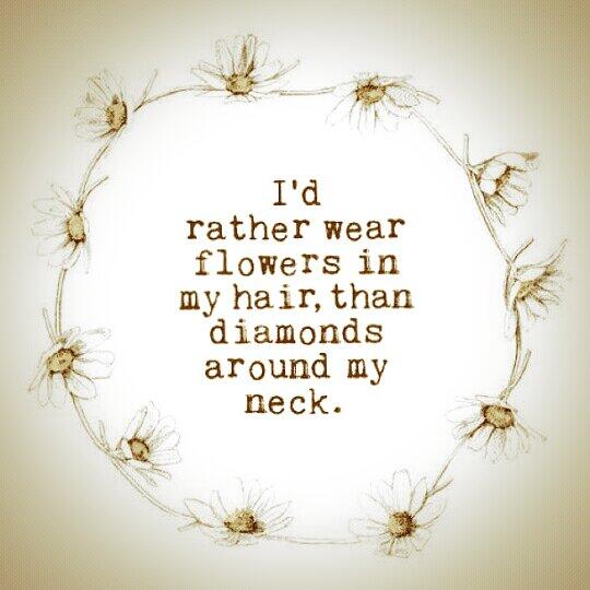 EDMFalimy's tweet photo. #edmgirls do it best. #edm #edc #ultra #raves #EDMFamily http://t.co/ao3fhemSrw