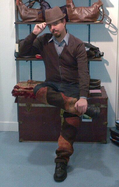 ChrisEdwardsYYC's tweet photo. Trendsetting is what I do with #manwarmers from @1111Boutique http://t.co/jxOHbAHln8