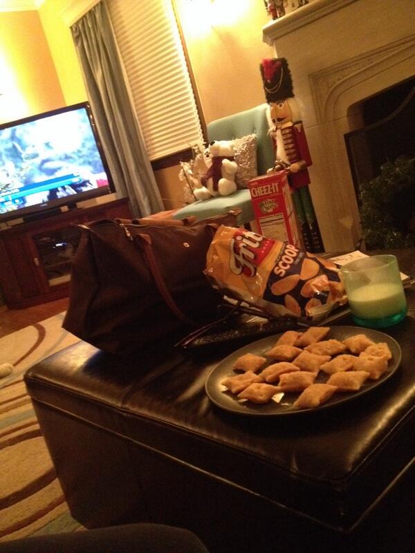 CarmenAPeck's tweet image. Fooodieeeee #lppp #scarymovie5