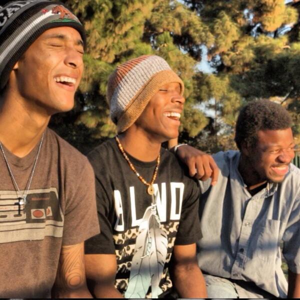 Getting_Out_'s tweet image. A behind the scenes moment with Mike, Ty and Benson. #brothers #fosterbrothers #laugh #love #happiness #inspiration