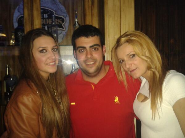 erkuxa's tweet photo. En @NocheDeAlmaden con @Lotharingia09 y @angela_toledano http://t.co/tV8OsG8Lm2
