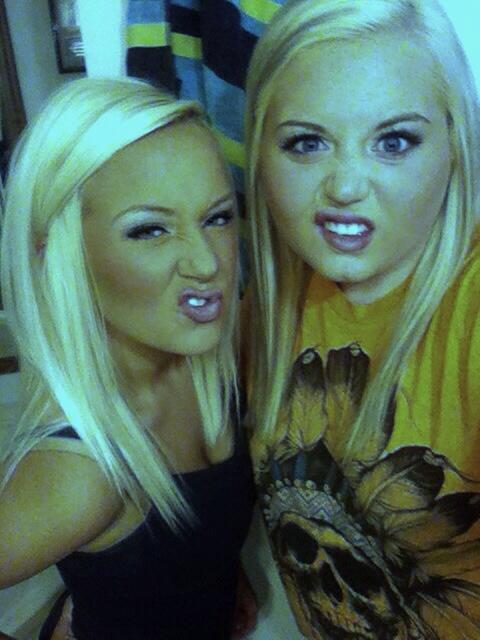 KaylynnGarner's tweet photo. Mean mugggg😁 http://t.co/65xazEexQX