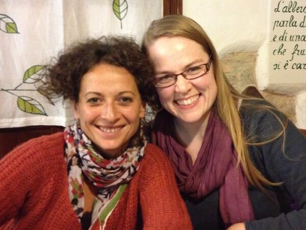 SharInThePiazza's tweet image. Last night I went out with Silvia and some of her friends for dinner and drinks. Here I am with Silvia