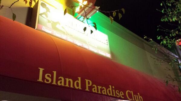 _MoreAmbition's tweet image. My old stomping grounds. Wayne Wonder in yhe house tonight. #supportyourbartender #BartendersLife
 #IslandParadise