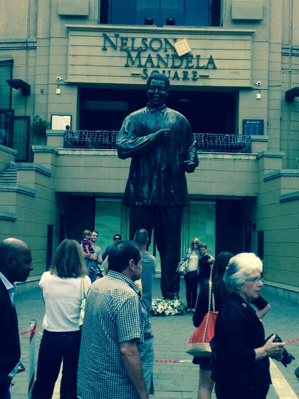 PMakhubedu's tweet photo. Prayer day for the worlds greats man. O robala gantle Tata http://t.co/GZGBCBVAj4