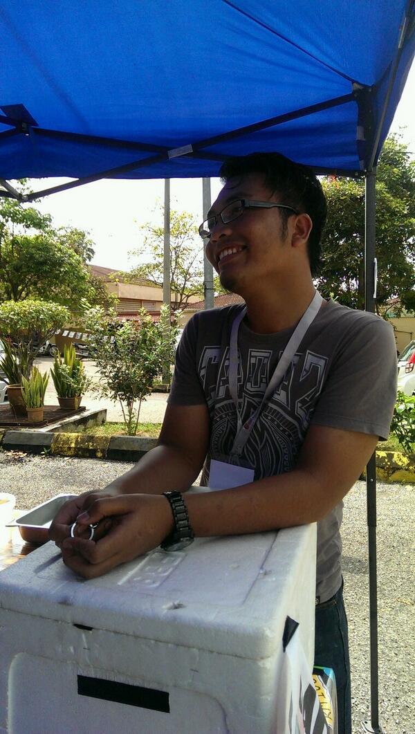 Masturina94's tweet photo. #SKOR #FISCA @KOLEJ_14 http://t.co/tHVmZ96N8d