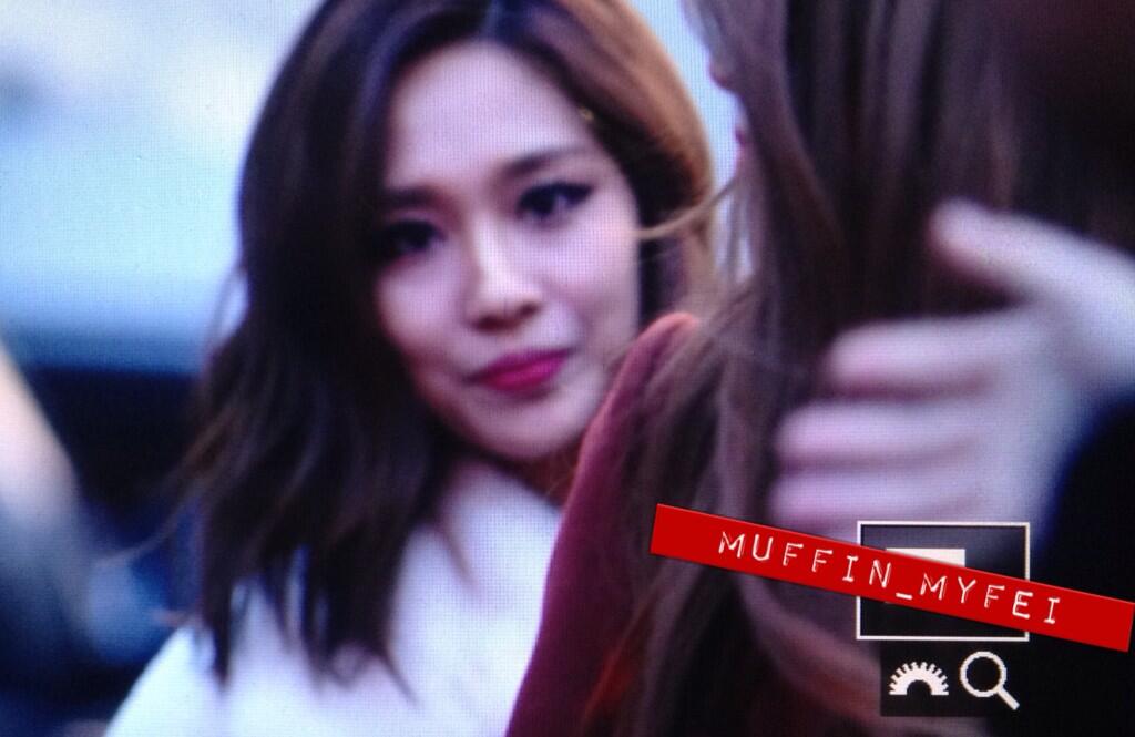 Ba8zDnOCUAAHj0v.jpg:large