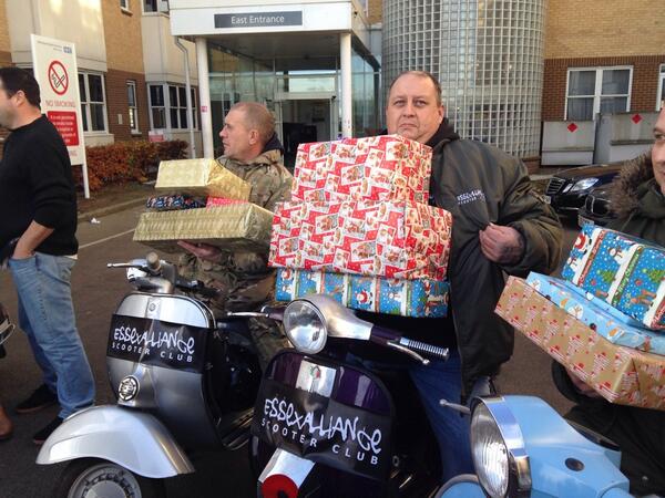 TonyThorne3's tweet image. Drop presents of atBroomfield hospital for the children who will have to spend Christmas Day there @Quadrophenia_uk