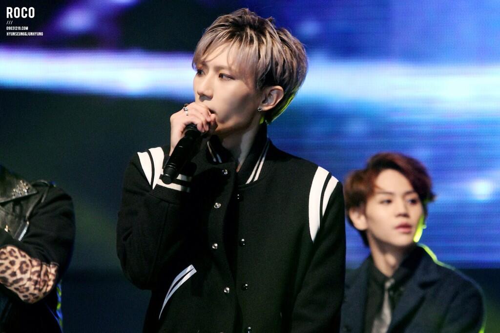 Ba9TQjcCcAEPDmL.jpg:large