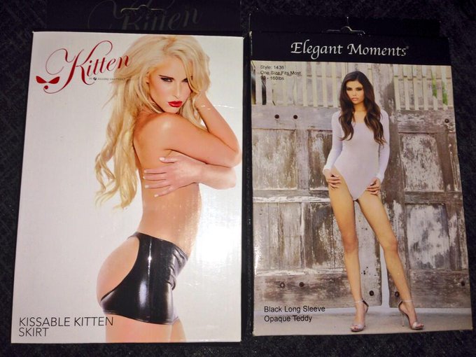 Thank you to the two guys that bought me these pressies :) Love them! 🎁 http://t.co/5tmivaBgag
