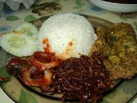 Nasi lemak with telur dadar.