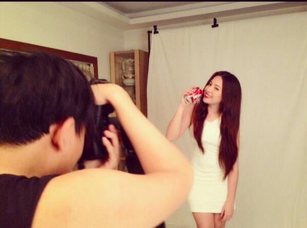 realdianarangel's tweet photo. Last shoot for today then pack up! Nakkapagod pero masaya watch out for my #C0KE print ad! Thanks Lord! #SoBlessed 👏 http://t.co/ydVgJLEcYY