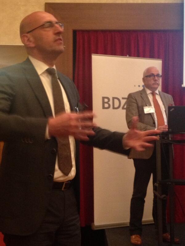 kansky1's tweet photo. Carsten Cordes, Panolife und Bodo M. Bauer, Nordwest-Zeitung http://t.co/fwuMqwPtah
