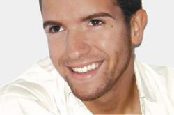 PAlboranVLC_'s tweet photo. Cuantos RT’s merece esta sonrisa? #Batalla_Alboran no tiene precio verle asi de feliz.. http://t.co/qH1d57OPaV