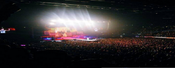 _ludm__'s tweet photo. non è venuto nessuno #nodai #tuttovuoto #schienatourbologna #abbomba #killervox @MarroneEmma @TinaBaffy @BrandoInfo http://t.co/cNnA7ncu6Y