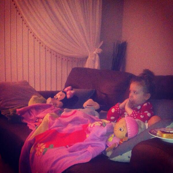 allaboard01's tweet image. My doll having a film before bed 👑🎀💖💋