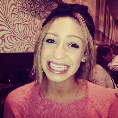 DeleanorHQ's tweet photo. Cutie Dani ^^ x http://t.co/qr62Z7Niap