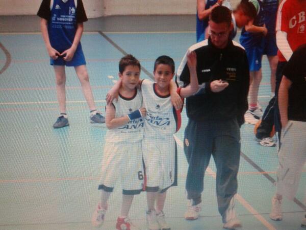 "<a href="/RDomench/">RU </a>: Veis el es un hermano para mi :) <a href="/sr_miki11/">Miki Ortin Gomez #11</a> :) "