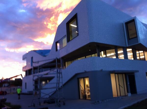 Peter_Colquhoun's tweet photo. Finishing touches to tonight's Sandcastle. This building has taken 10 years if my life. Tonight 10.10pm 7Two http://t.co/GIIjExpK9W