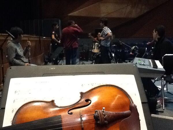 JHuertaFoto's tweet photo. A 4 día del estreno de #hercules #itesmslp en pruebas de sonido ya en el teatro Yeah! http://t.co/KjRQU3EKZp