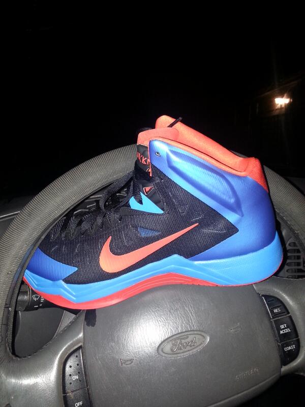 Poff_Daddy23's tweet image. New hoop shoes #hyperquickness
