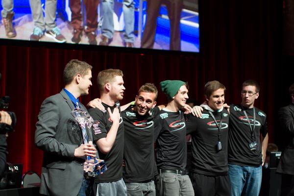 visionairex's tweet photo. Post-game trophy presentation. @coL_ACHES @coL_Crimsix @coL_Clayster @coLMr_X @coL_TeePee http://t.co/5TajQDLBI7