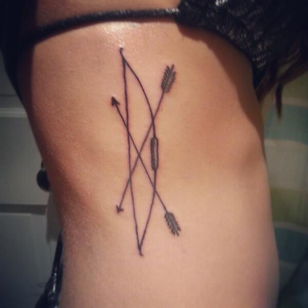 LindzCrid's tweet photo. My birthday present. #Tattoo http://t.co/UdL1YVjdjN