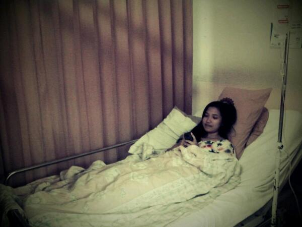 abahbraga's tweet photo. Gewees ya mian :) "@jazzmian: hehehe (•˘⌣˘•)ε˘`) RT @ambueva: GWS mimiiiiichaaan jazzmian @vina_kibil http://t.co/s7cEvaniOg"