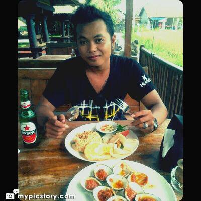 lemittarantula's tweet photo. Nyamm.. Nyammmm.. http://t.co/jq0UUltq7R