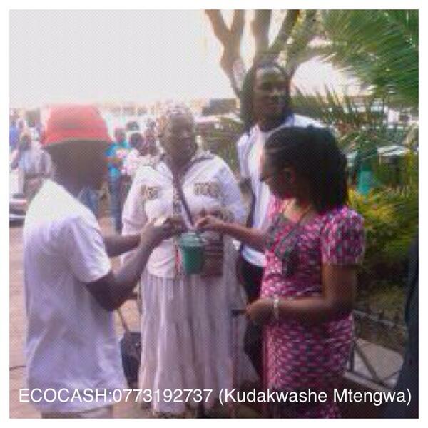 TinTin263's tweet image. Jah Prayzah #cbd #htwn appealing to fans who ask for a photo op to pls donate #SaveAshley first. Yay! Its working!!!