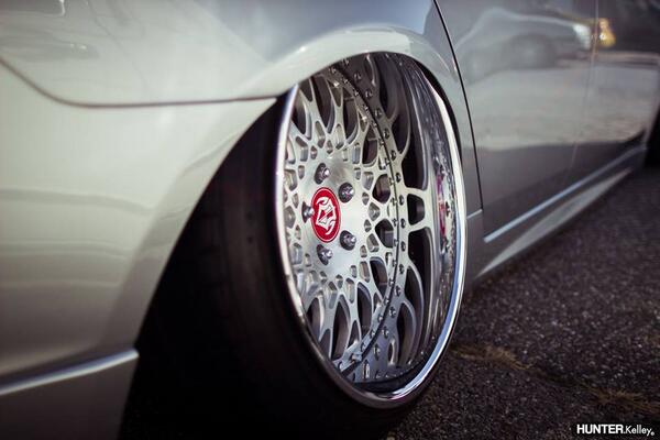 twsfareham's tweet photo. And some extreme tuck... #wheelwednesday http://t.co/fe4PI460dO