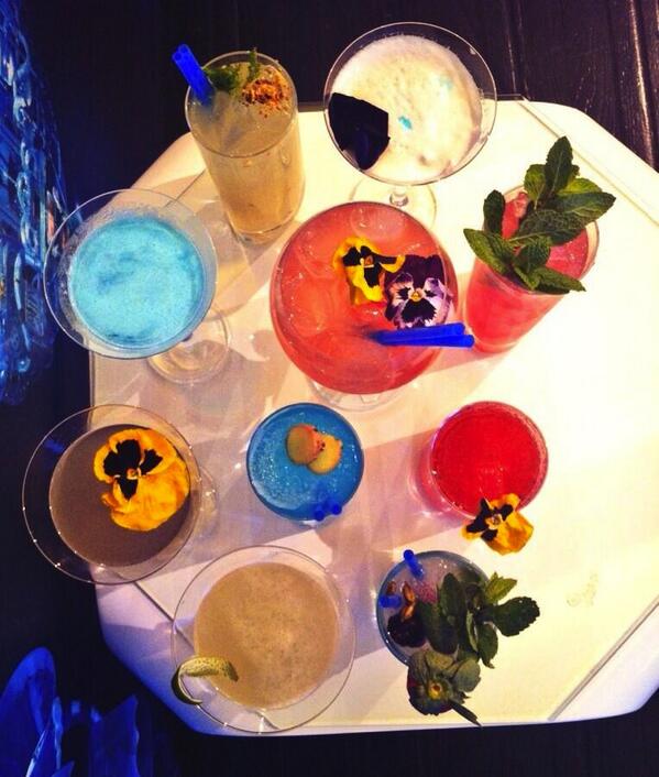 BombayMixology's tweet photo. Imagination galore at the Spanish semi-finals... #MostImaginativeBartender http://t.co/cqRtZAFQqW