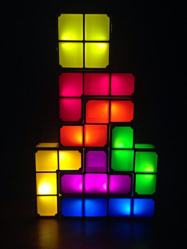 Vinevall's tweet image. I love my new #TetrisLight