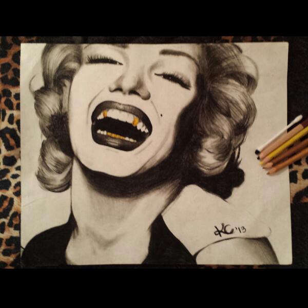 Katiee_Alexis's tweet photo. #marilyn http://t.co/vpHofjxkuC